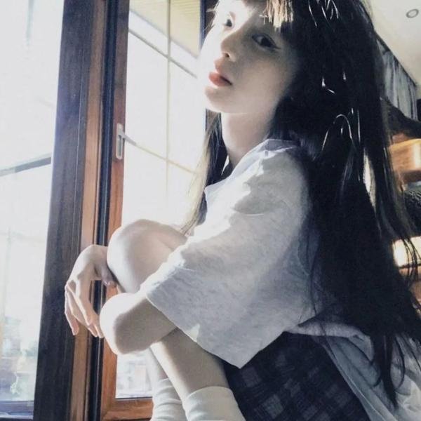 美女来了